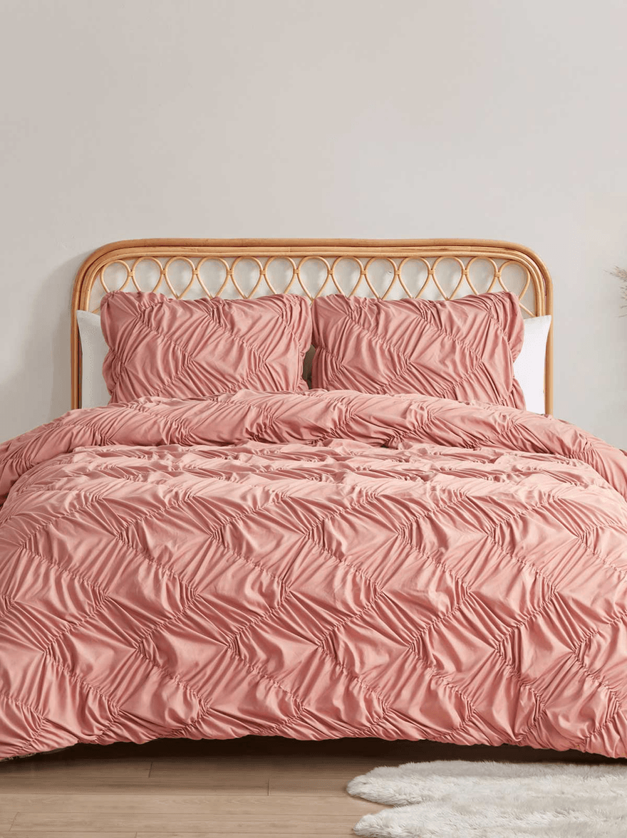 Jessica Simpson Emmy Textured Comforter Set in Antique Rose