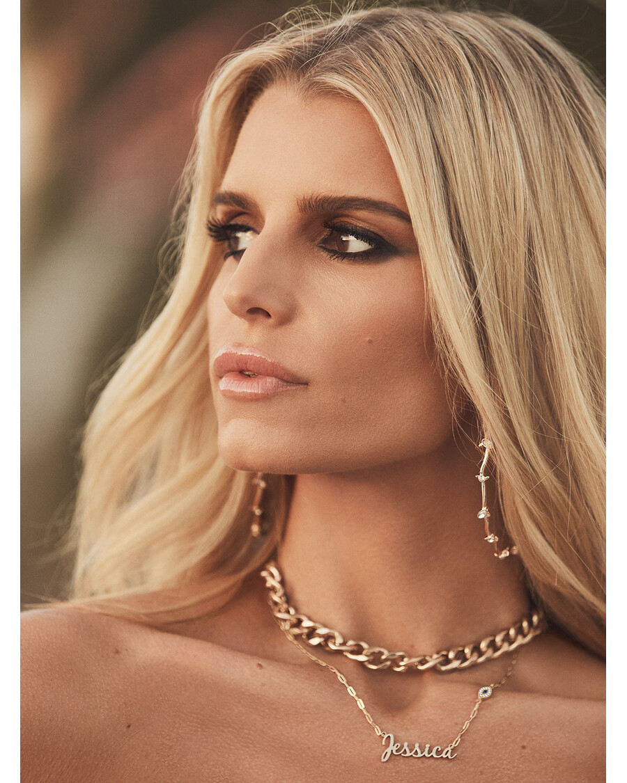 گردنبند شخصی جسیکا سیمپسون با طلسم پاوه مکعبی زیرکونیا - نقره