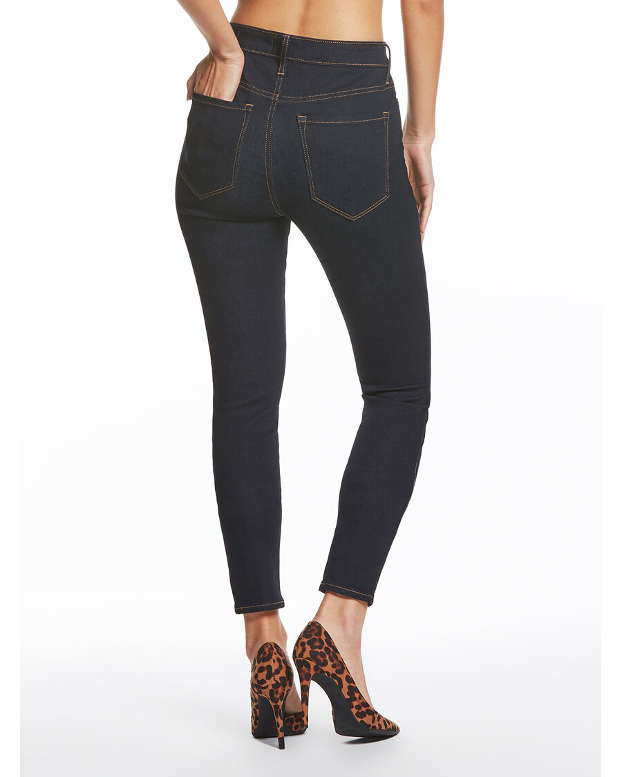 Jessica Simpson Uwielbiała Obcisłe Dżinsy Z Wysokim Stanem W Kolorze Rustin