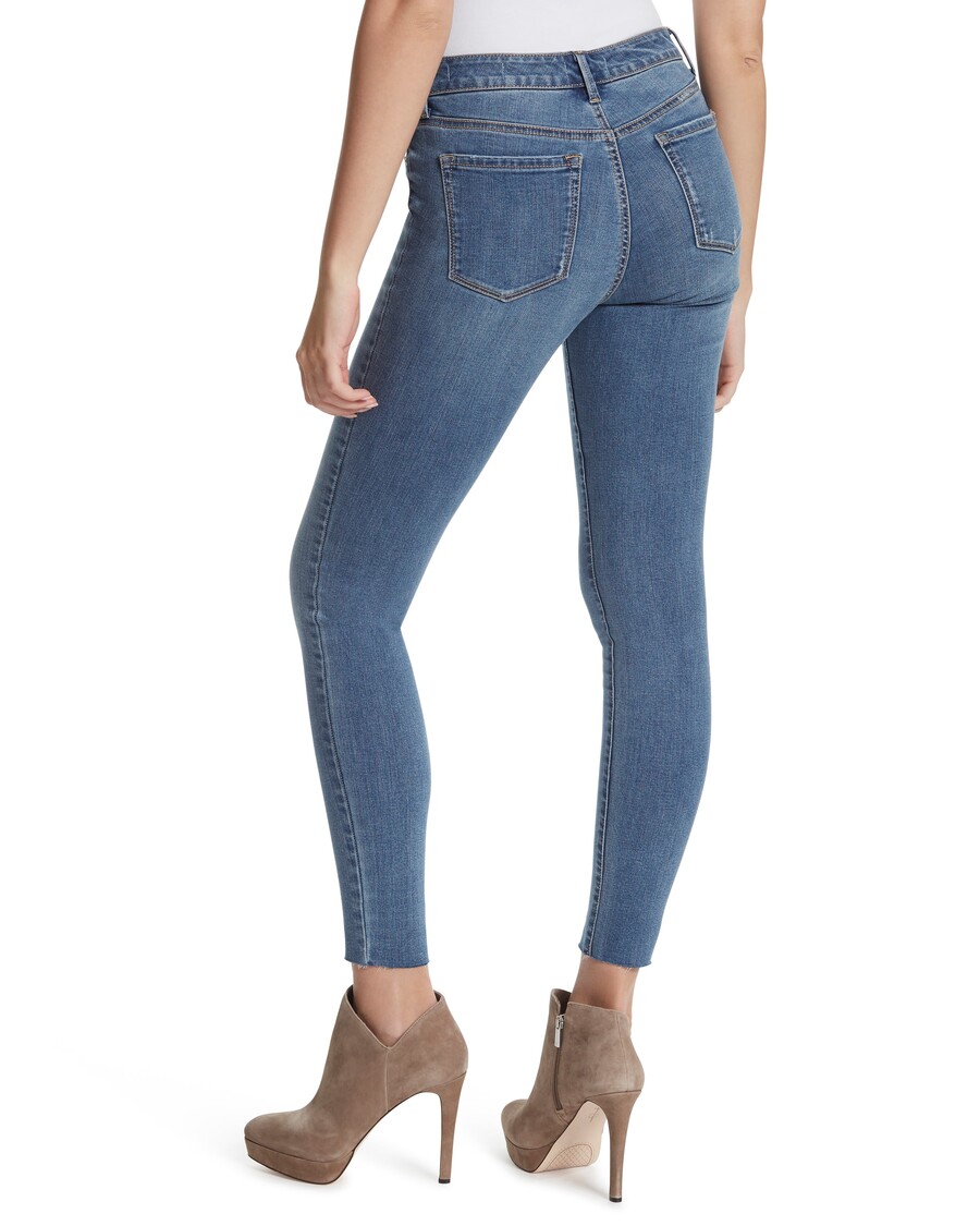 Jessica Simpson, Pocałuj Mnie, Obcisłe Dżinsy Premium