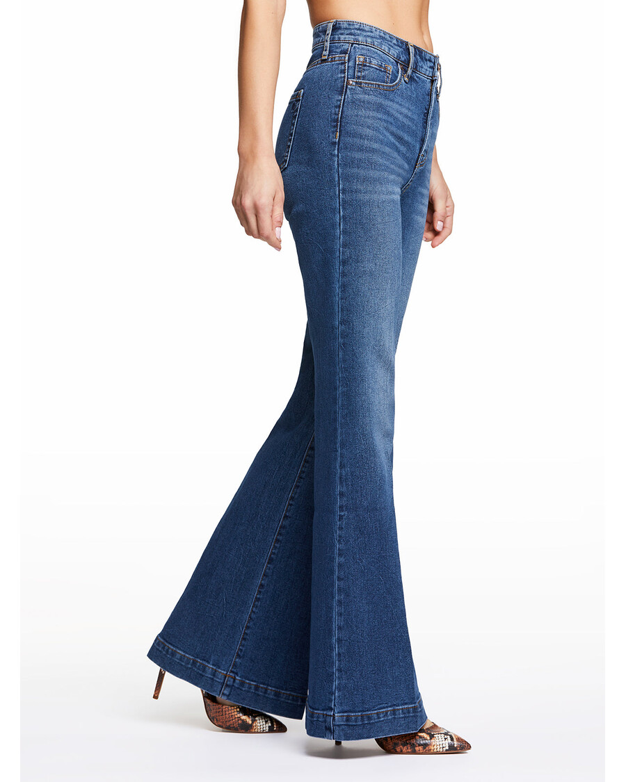 Jessica Simpson True Love Wide Leg Trouser Jeans in Sia