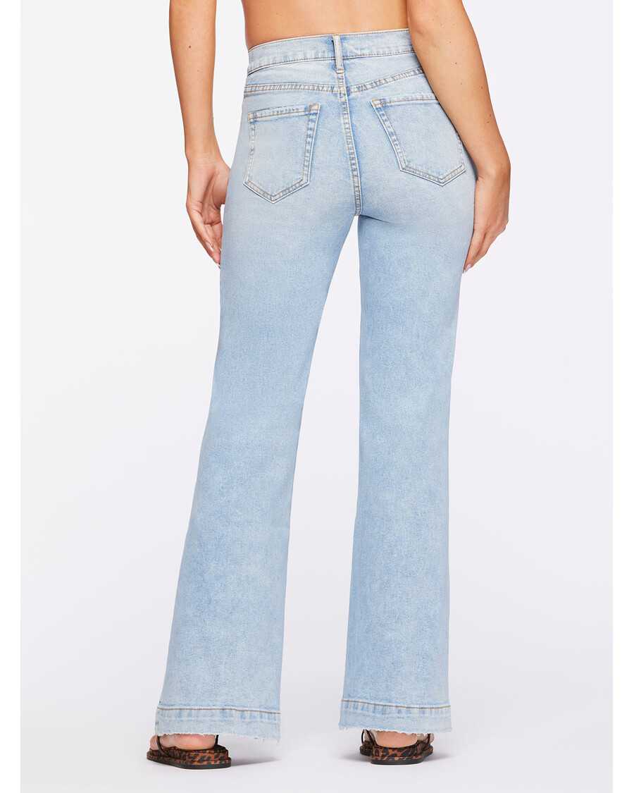Jessica Simpson True Love Wide Leg Trouser Jeans in Carry On