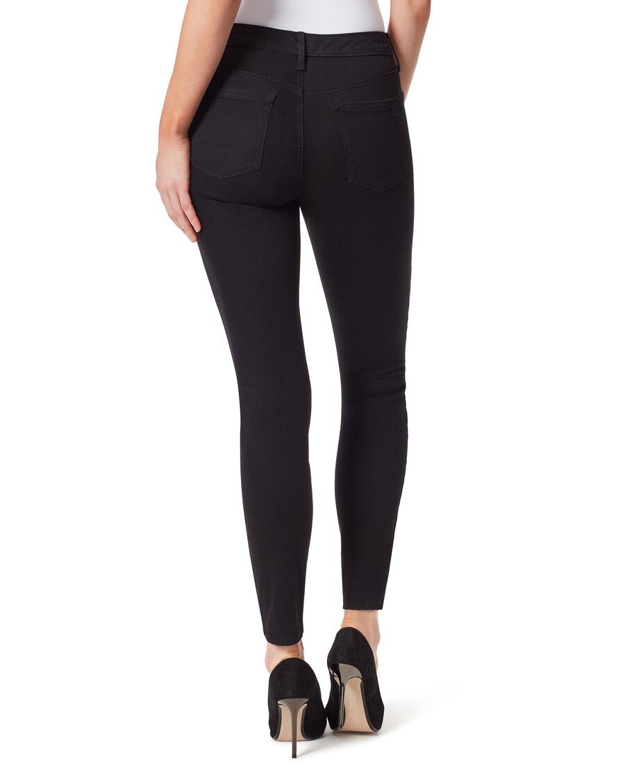 Jessica Simpson Polib Mě úzké Džíny V černém