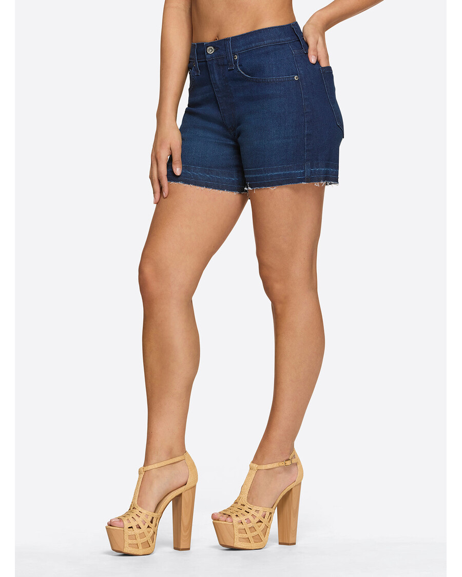 جسیکا سیمپسون عاشقانه کوتاه با شعله آبی