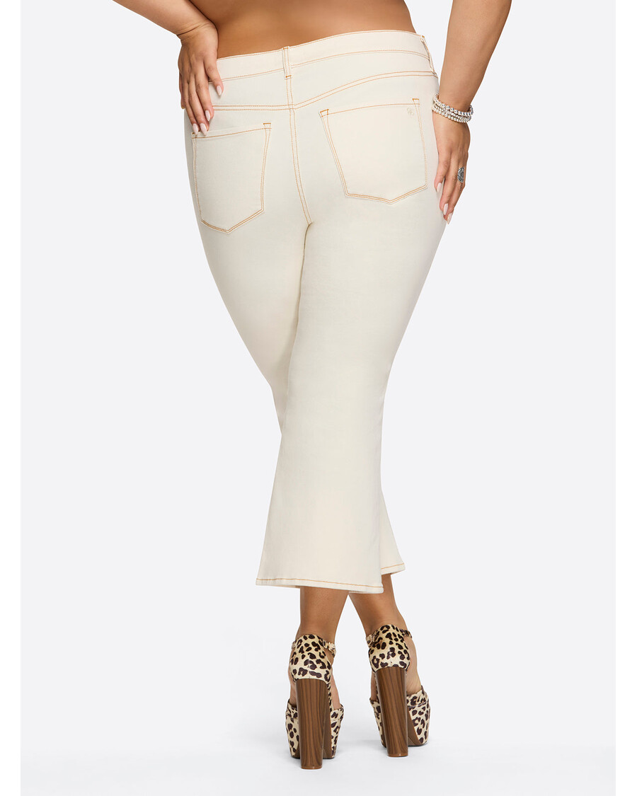 Jessica Simpson Czarująca Rozszerzana Kostka W Kolorze Ecru