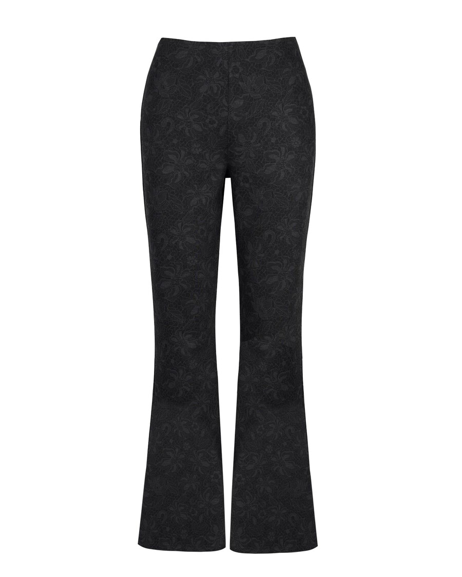 Jessica Simpson Navući Na Plašt U Crnoj čipkastoj Cvjetnoj Boji