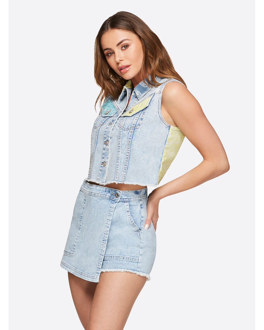 Jessica Simpson Sound Track Crop Denim Vest in Heavenly