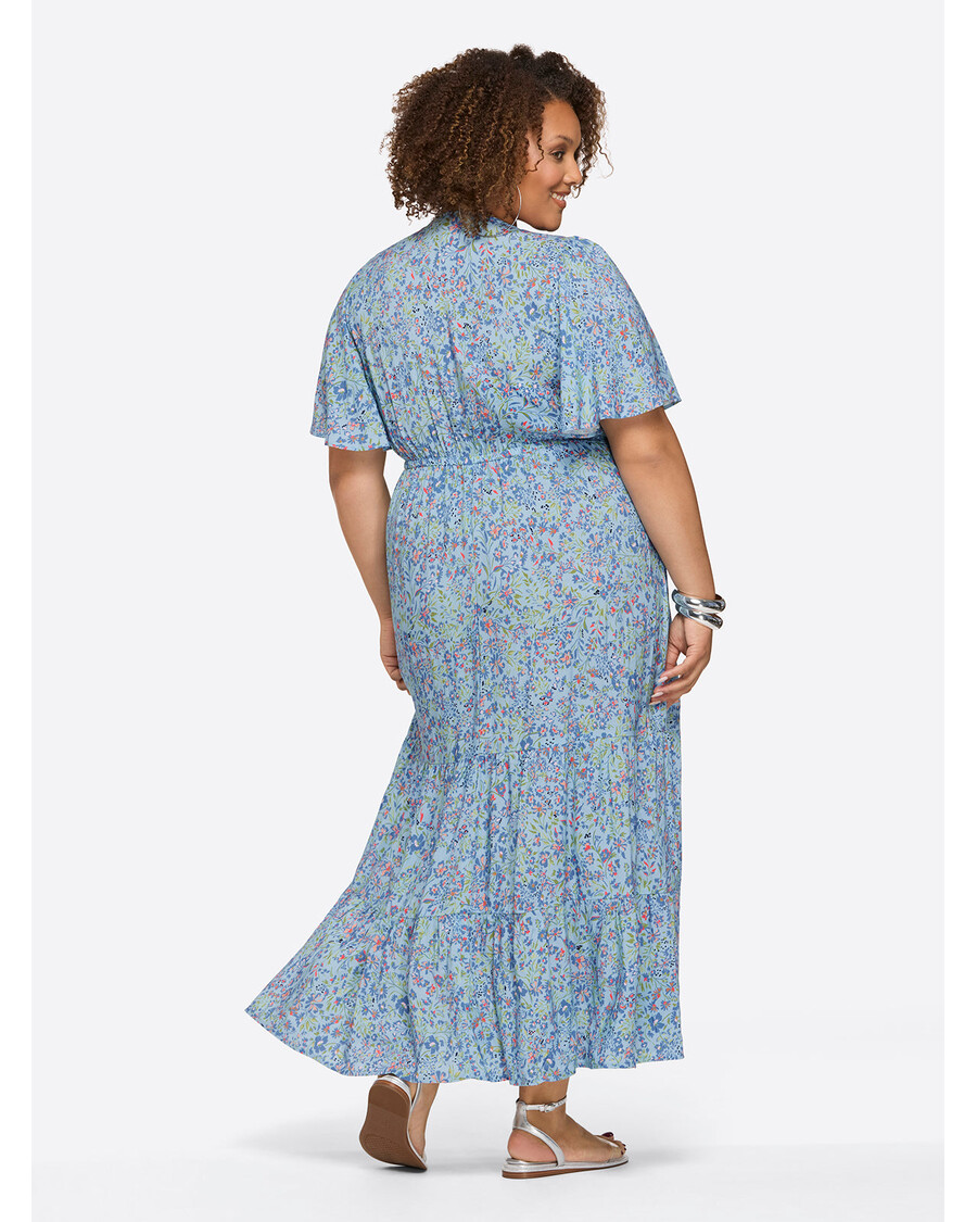 Jessica Simpson Naomi Se Obléká Do Ozdobných Květů