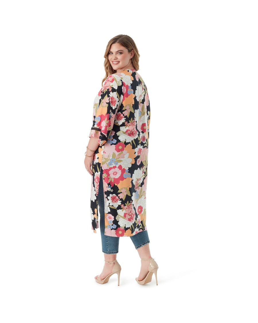 Jessica Simpson Caelan Kimono in Blooms In The Bay
