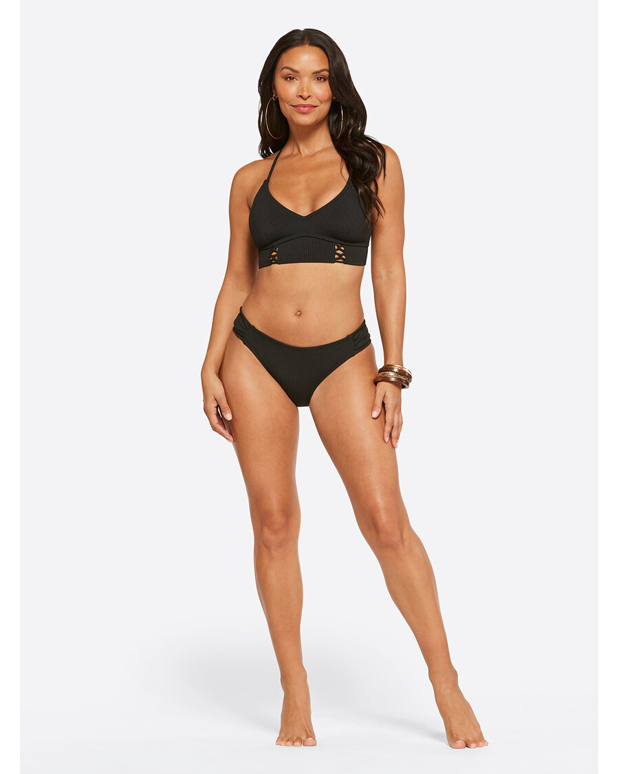 Jessica Simpson Textured Solids Cropped Cami in Black