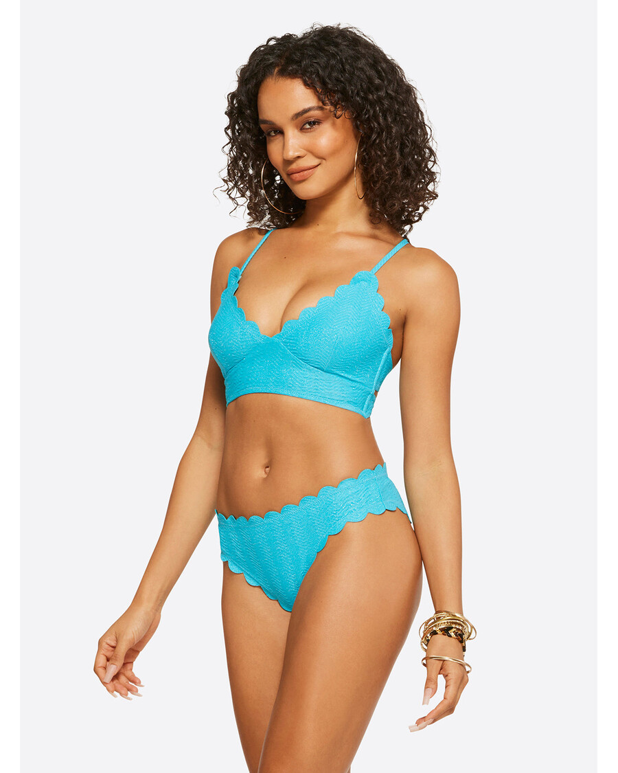 Jessica Simpson Pod Morzem, Krótka Koszulka Na Ramiączkach W Rajskim Niebie