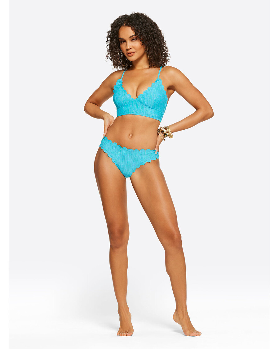 Jessica Simpson Pod Morzem, Krótka Koszulka Na Ramiączkach W Rajskim Niebie