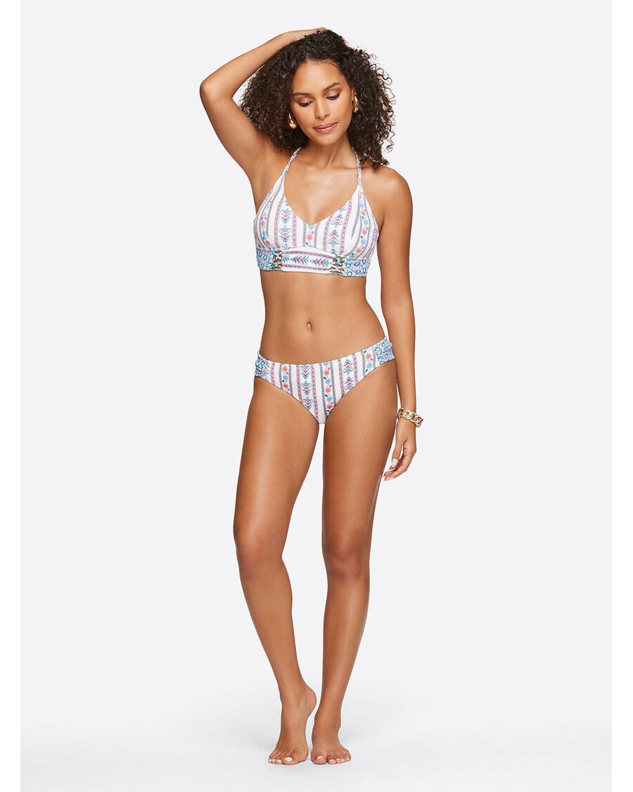 Jessica Simpson – Marszczona Hipsterka W Powitaniu Słońca