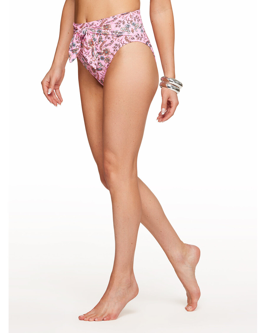 Jessica Simpson – Różowy Dół Z Wysokim Stanem W Kolorze Wiecznej Młodości