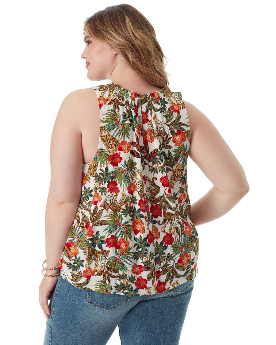 تانک جسیکا سیمپسون دوریس در رژه جنگل