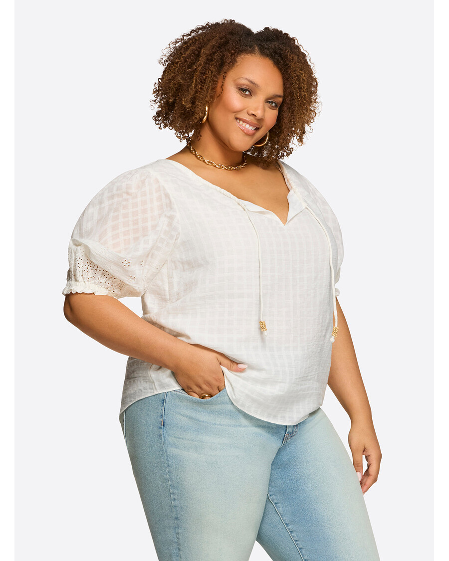 Jessica Simpson Sibyl Top in Gardenia