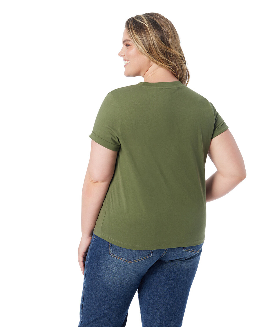 טי אייק של ג'סיקה סימפסון בצבע ירוק ברונזה