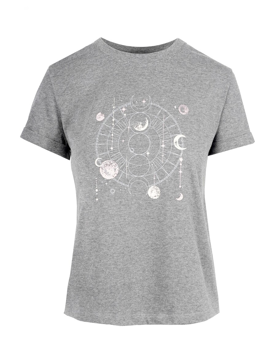 טי אייק של ג'סיקה סימפסון בצבע אפור כהה כהה