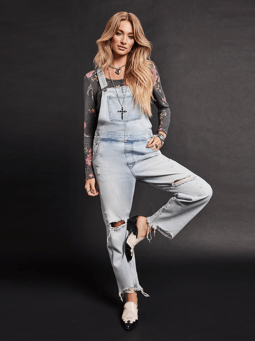 Jessica Simpson Tahani Henley Top in Sketchy Roses