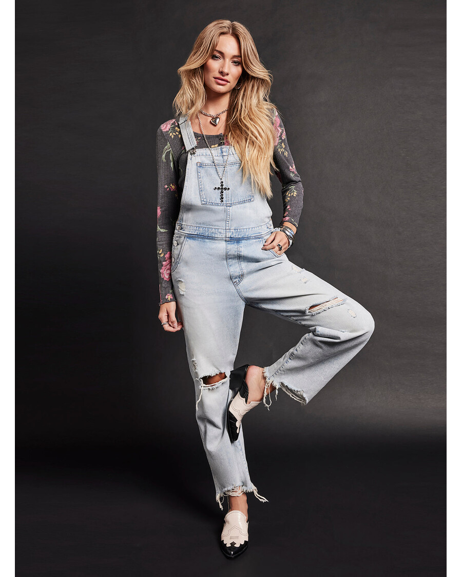 Jessica Simpson Tahani Henley Top in Sketchy Roses