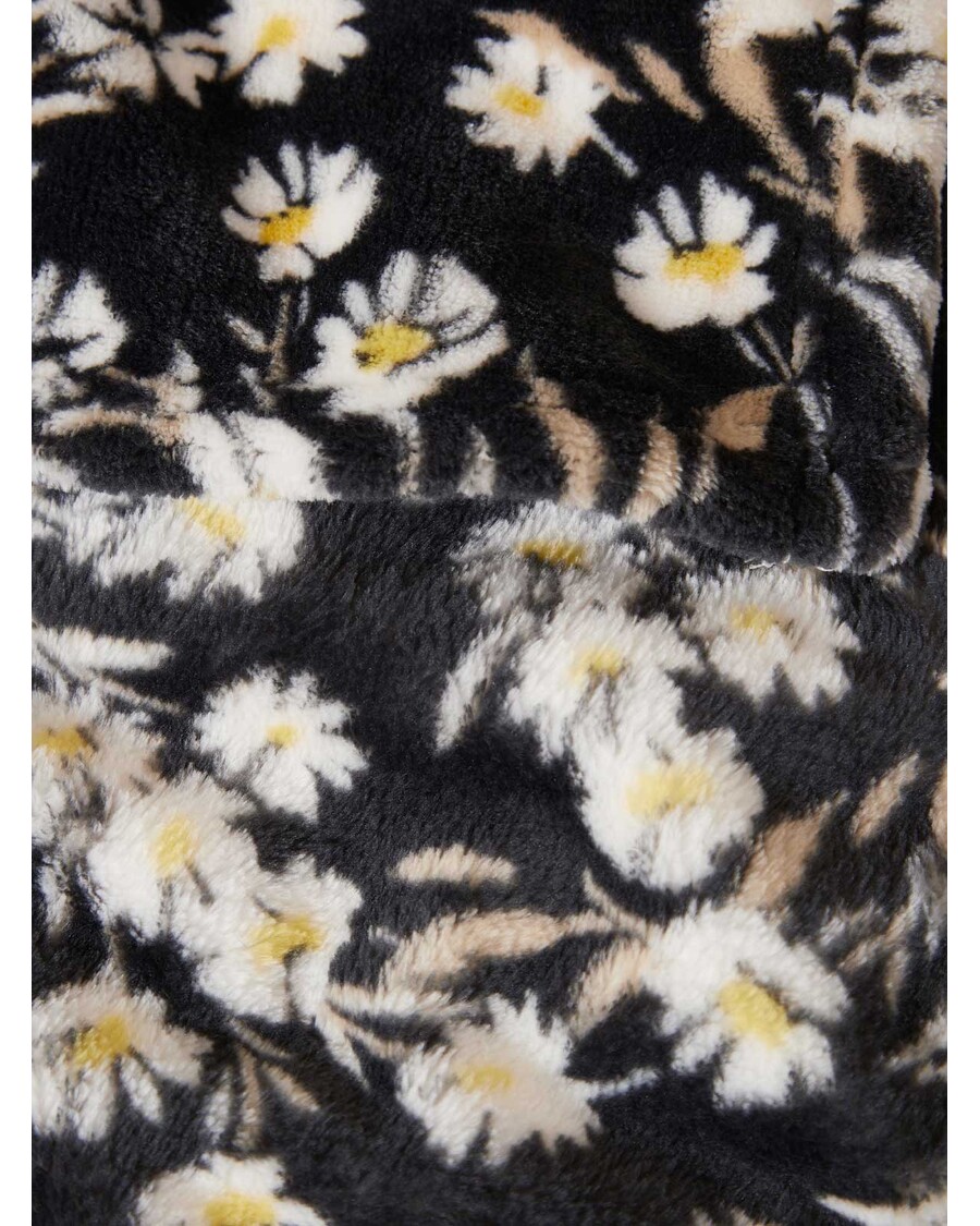 Jessica Simpson Wildflower Park Plush Throw in Black