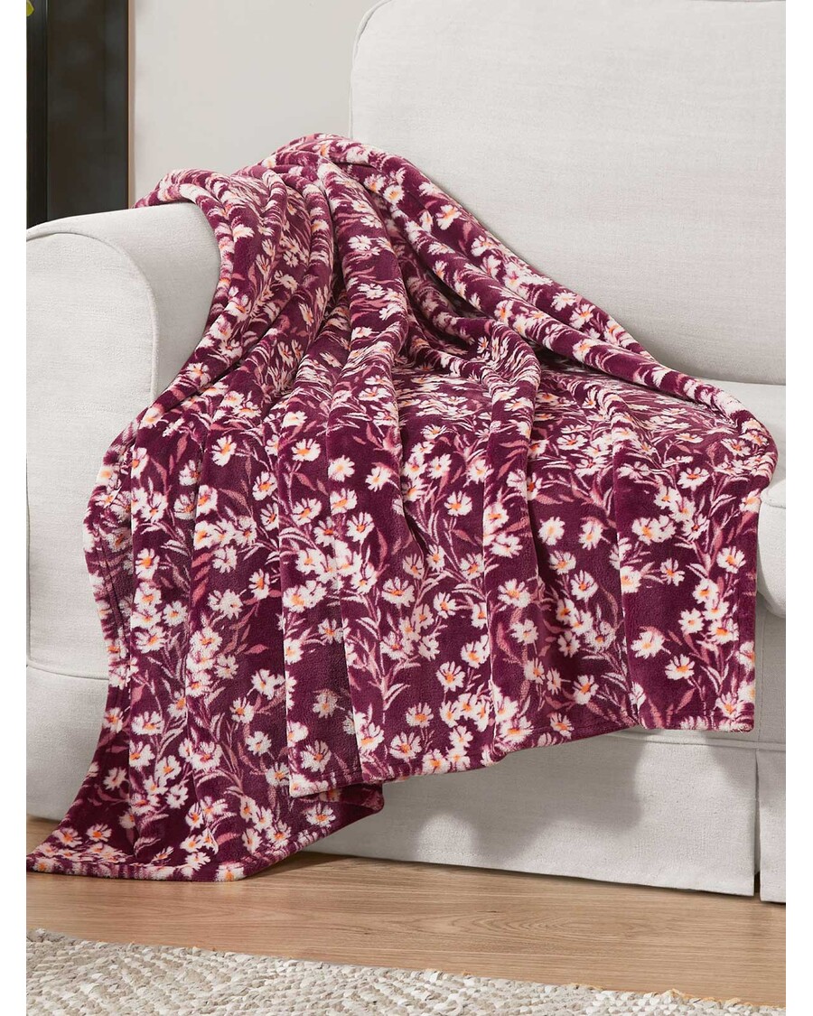 Jessica Simpson Wildflower Park Plush Throw in Wine Red