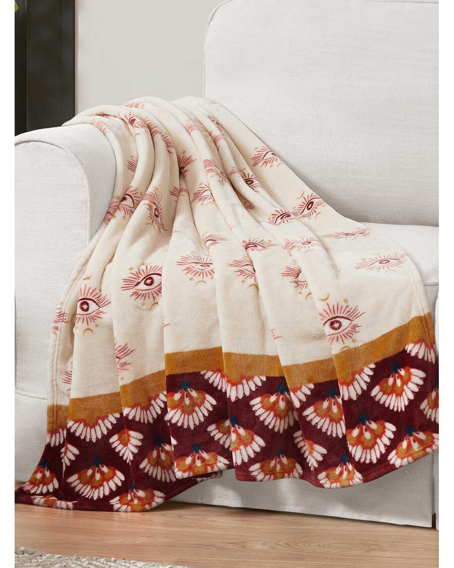 Jessica Simpson Celeste Plush Throw in Burgandy Red