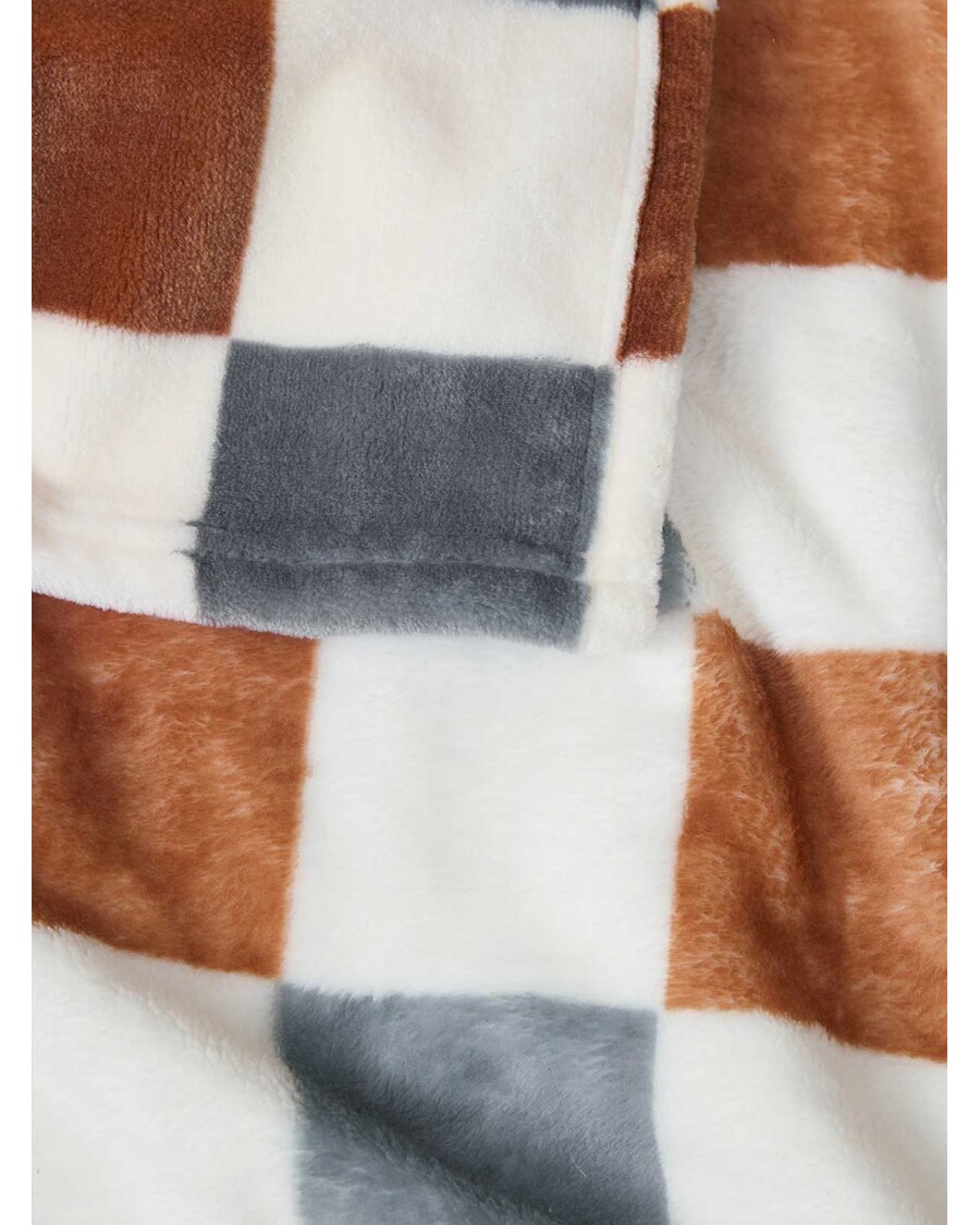 Jessica Simpson Emery Checkerbaord Plush Throw in Rust & Grey