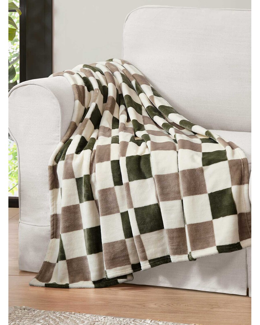 Jessica Simpson Emery Checkerboard Plush Throw in Olive & Grey