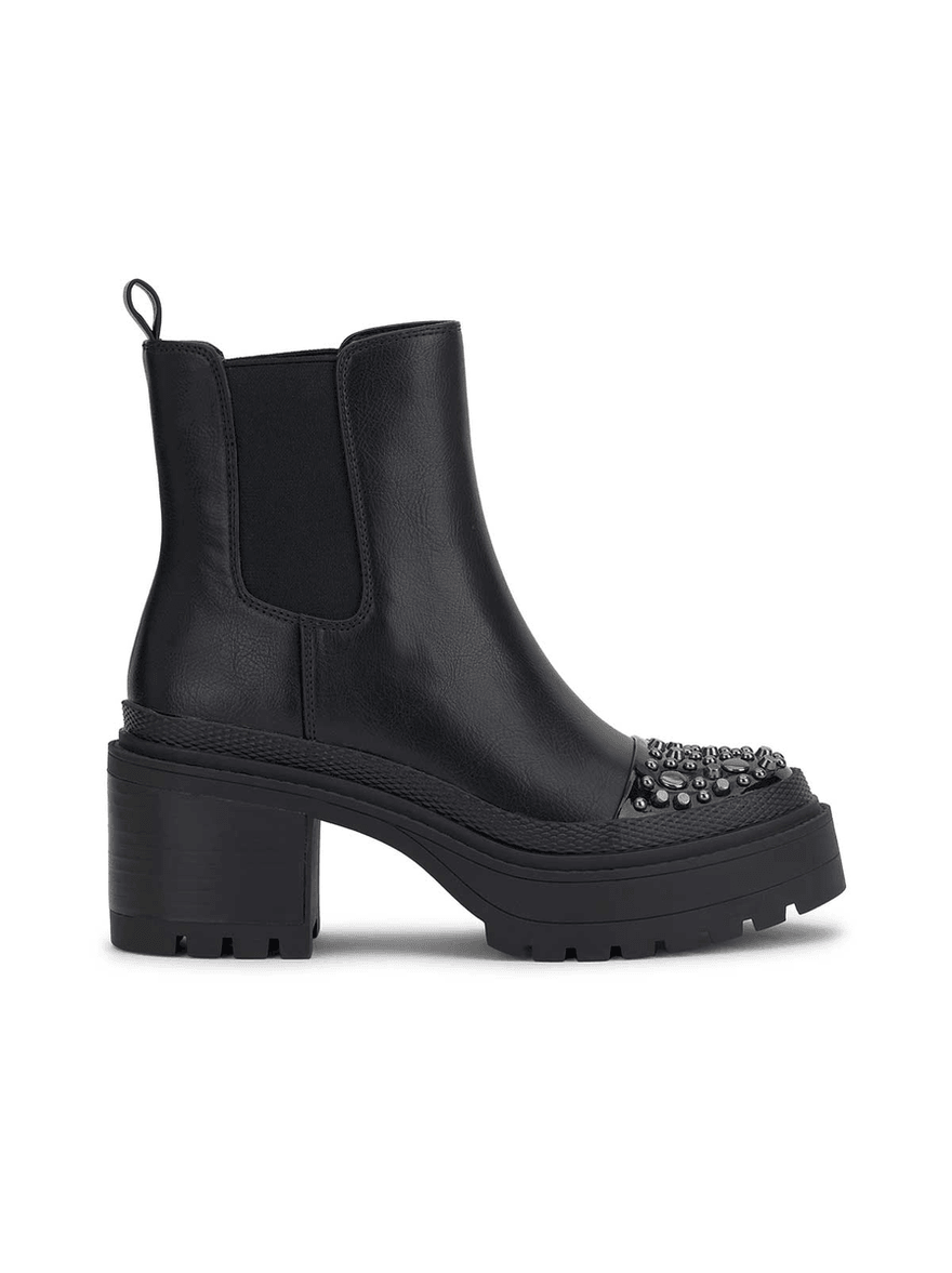 Jessica Simpson Jymmie Chelsea Boot in Black