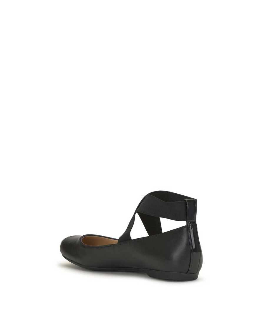 јессица симпсон мандалаие балет флат у црном