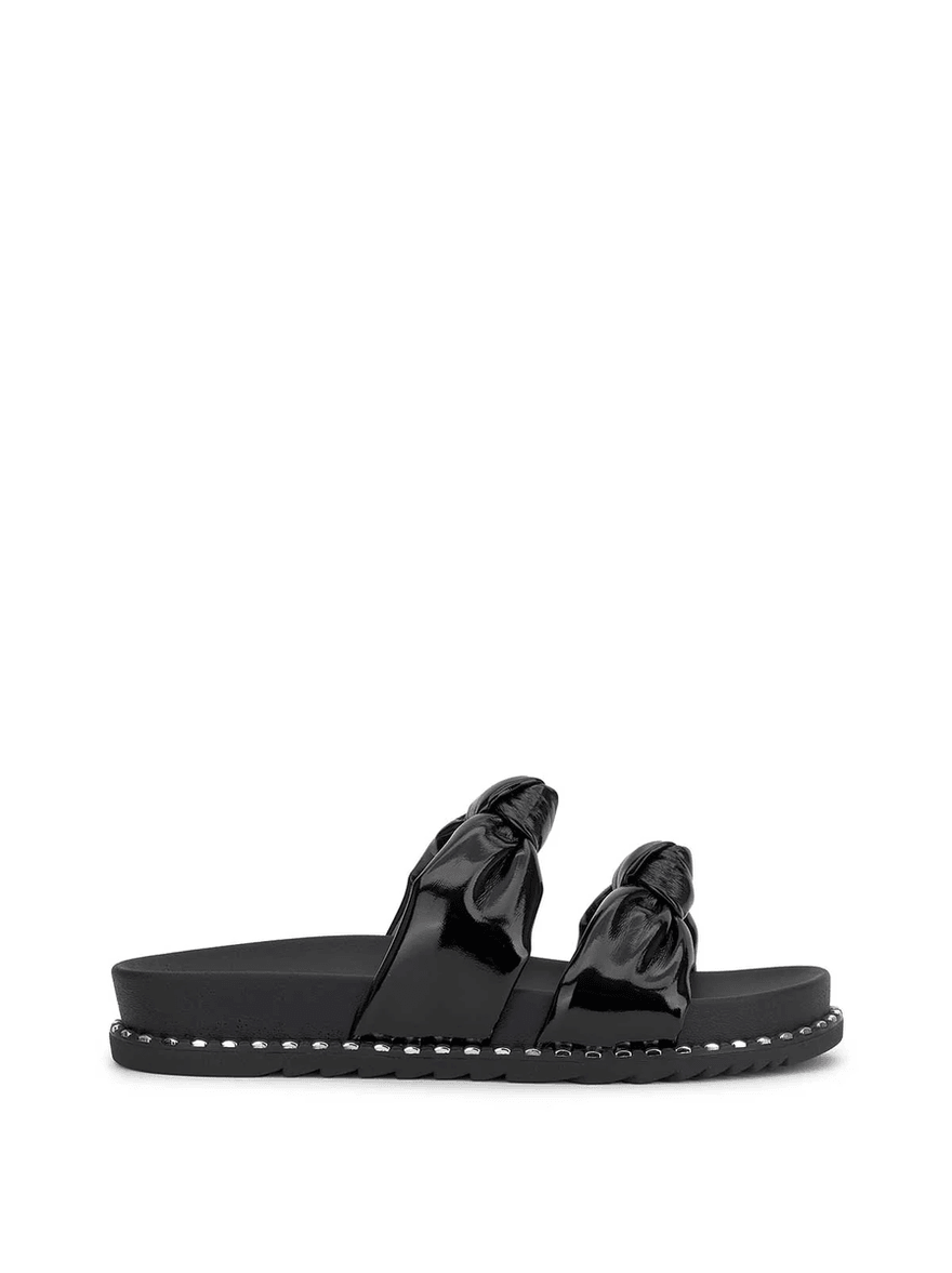 Jessica Simpson Caralyna Flat Sandal in Black
