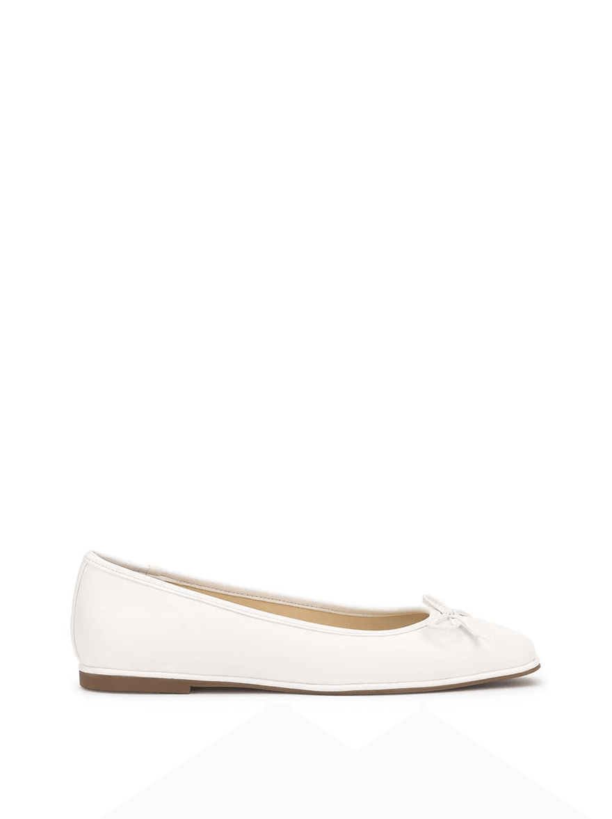Jessica Simpson Vayrina Ballet Flat in Bright White