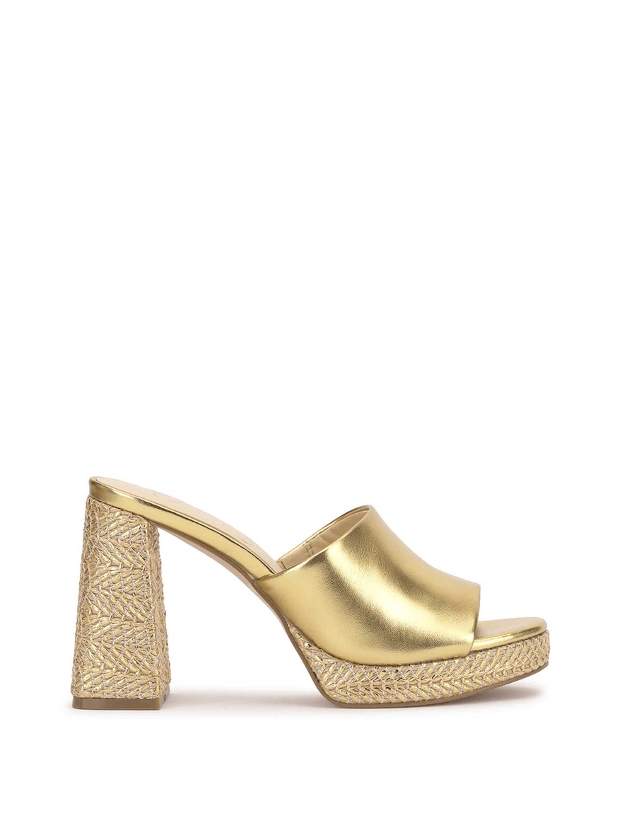 Jessica Simpson Kameena Mule Platform in Gold