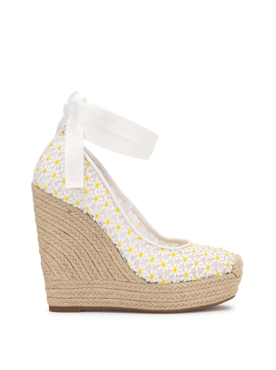 Jessica Simpson Zexie Platform Wedge in White Floral